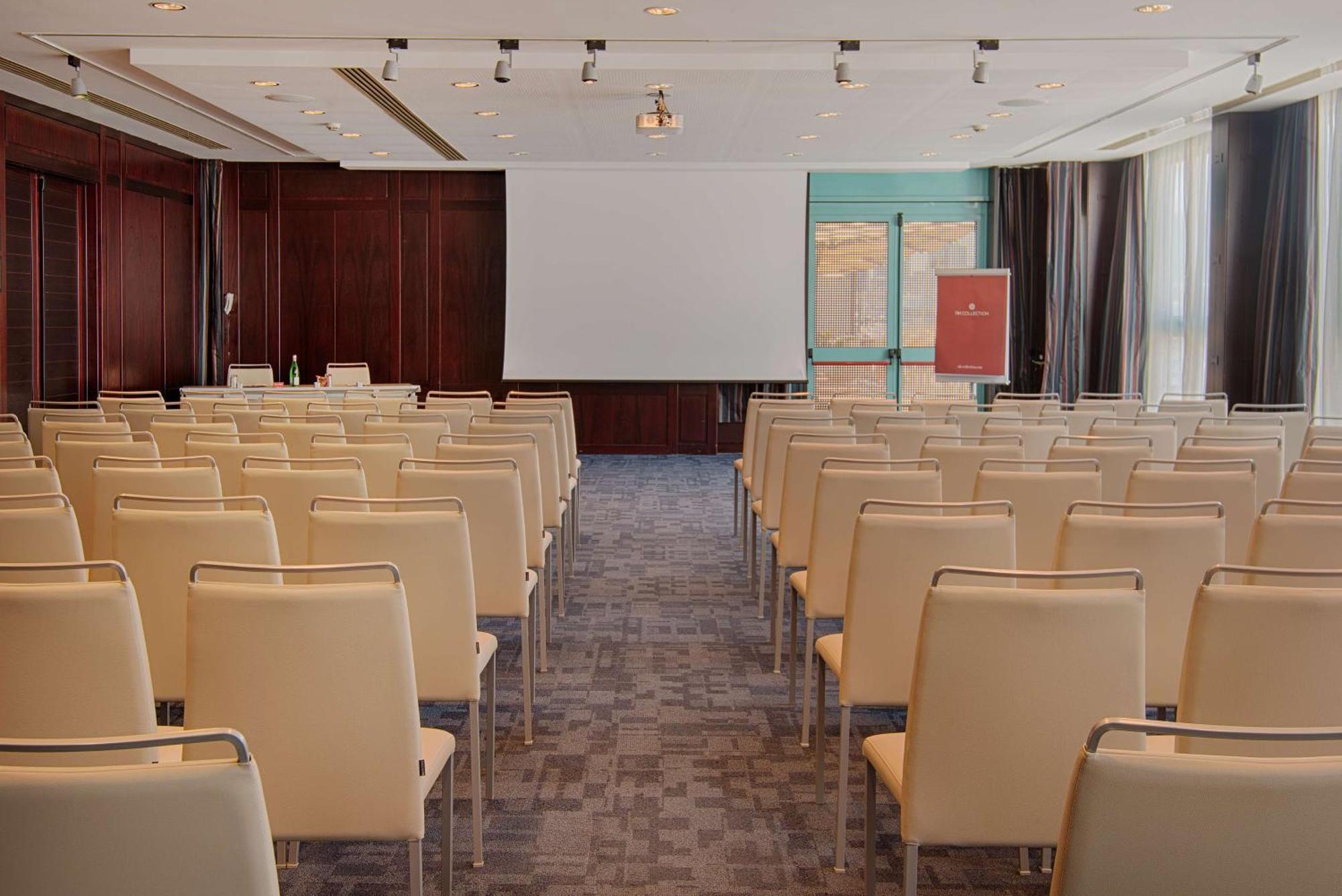 Nh Collection Marina Hotel