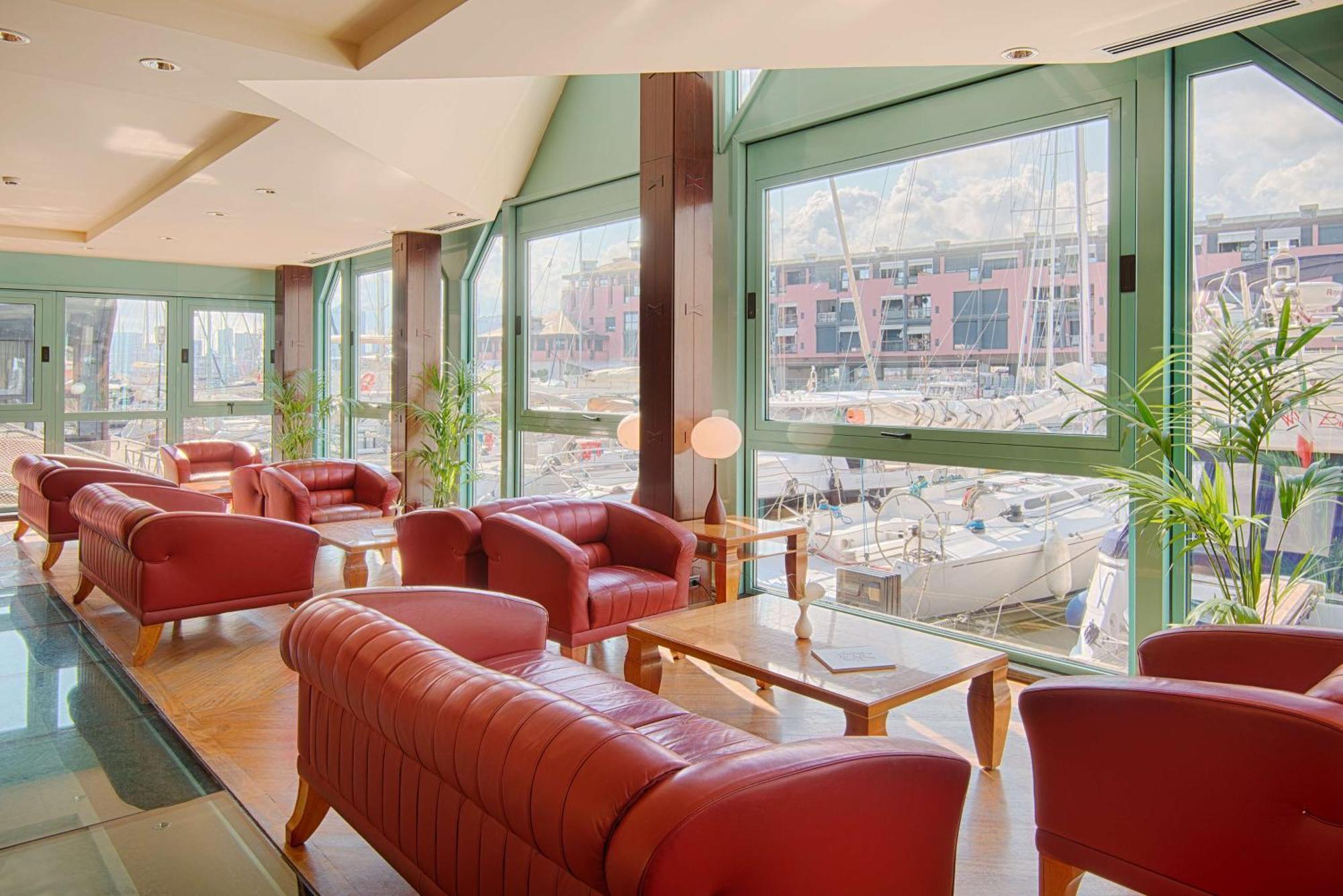 Hotel Nh Collection Marina 4*